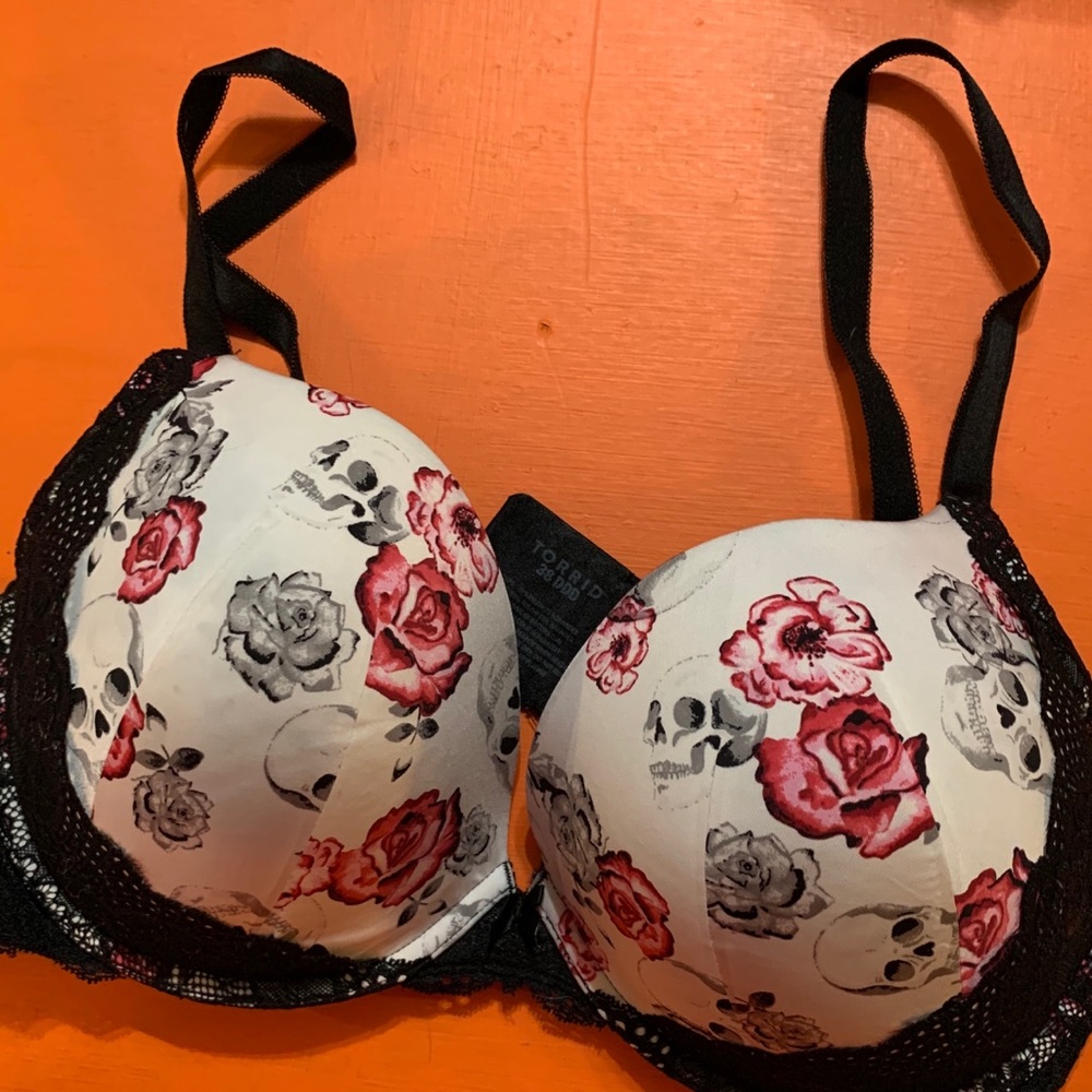 Torrid push up plunge bra